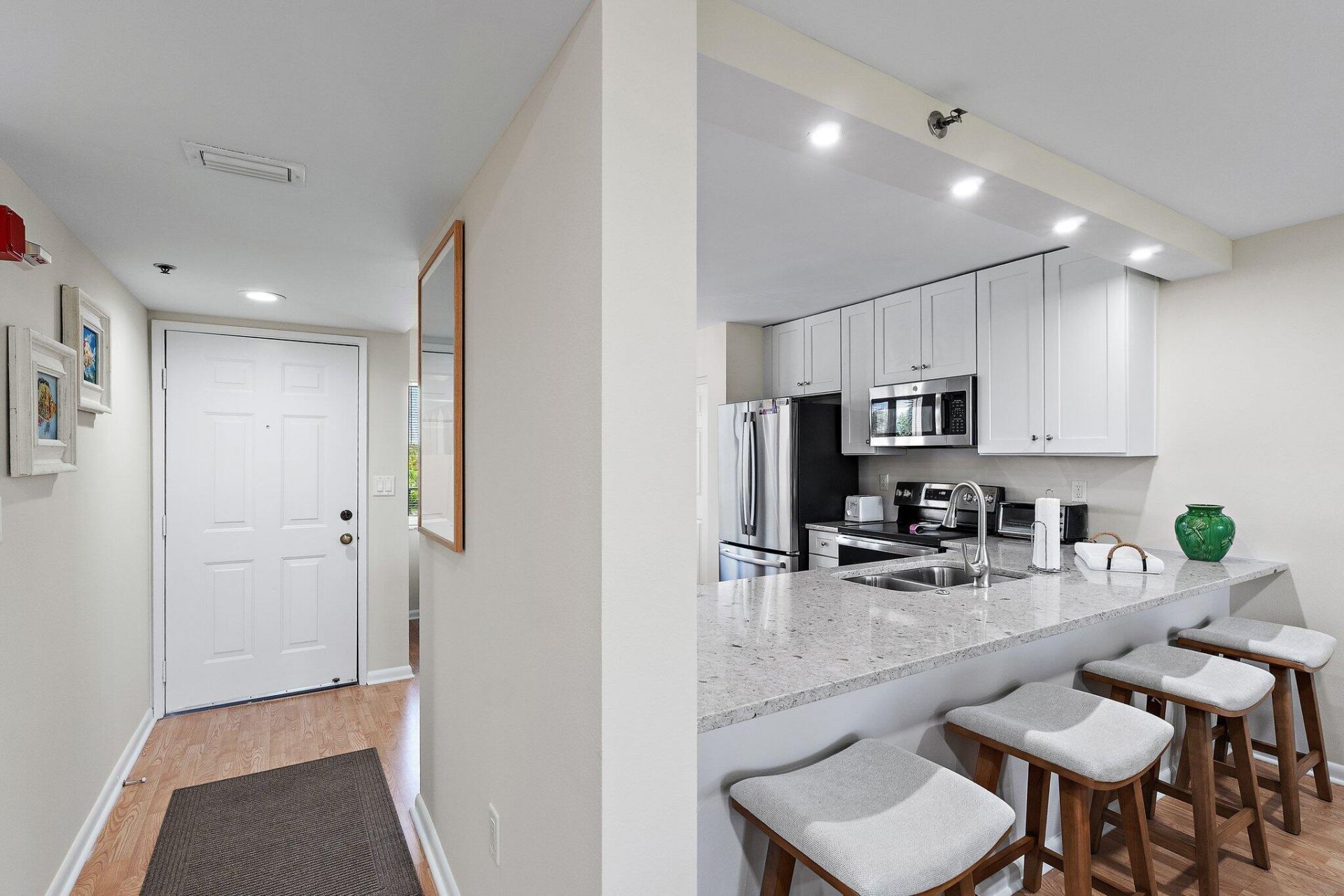 275 Palm Avenue, Unit C302, Jupiter, FL 33477 Photo