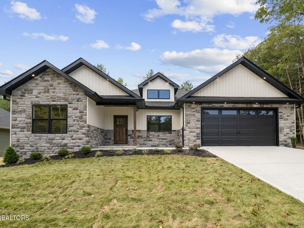 152 Natchez Circle, Crossville, TN 38558