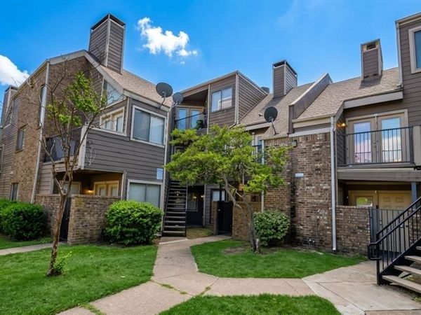 9829 Walnut Street , Unit O 207, Dallas, TX 75243