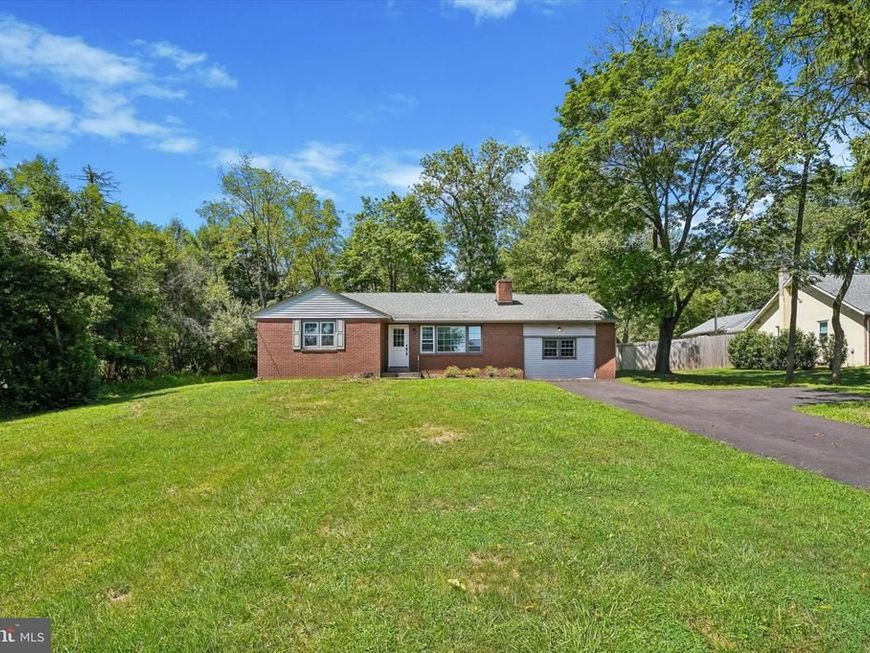 227 Fairhill Road, Hatfield, PA 19440 Main Photo