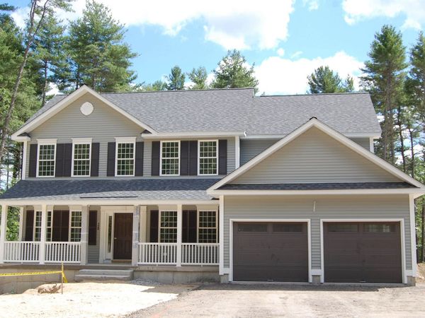 124 South Road, Londonderry, NH 03053
