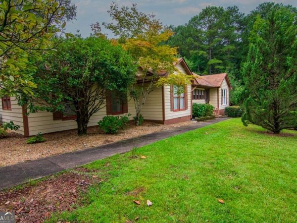 200 Sullivan Circle, Pine Mountain, GA 31822