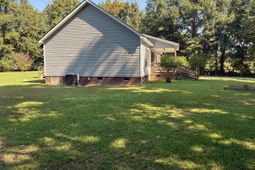 2221 Timber Lane photo 4