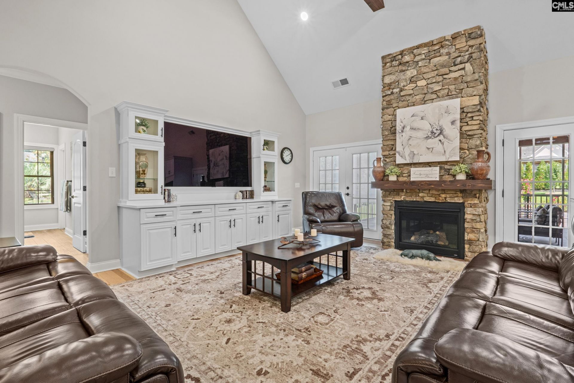 409 Jasmine Key Lane Photo 7