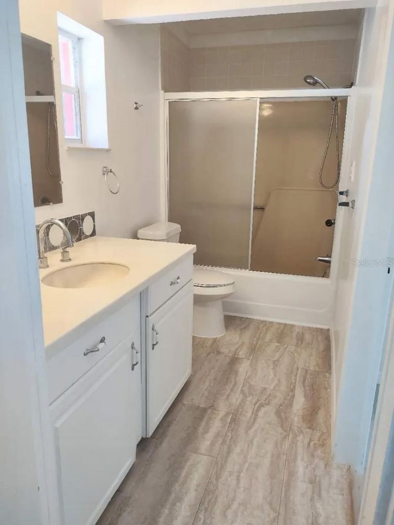 1208 S Taylor Road, Seffner, FL 33584 Photo
