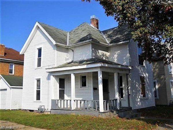 433 S 7th Street , Coshocton, OH 43812