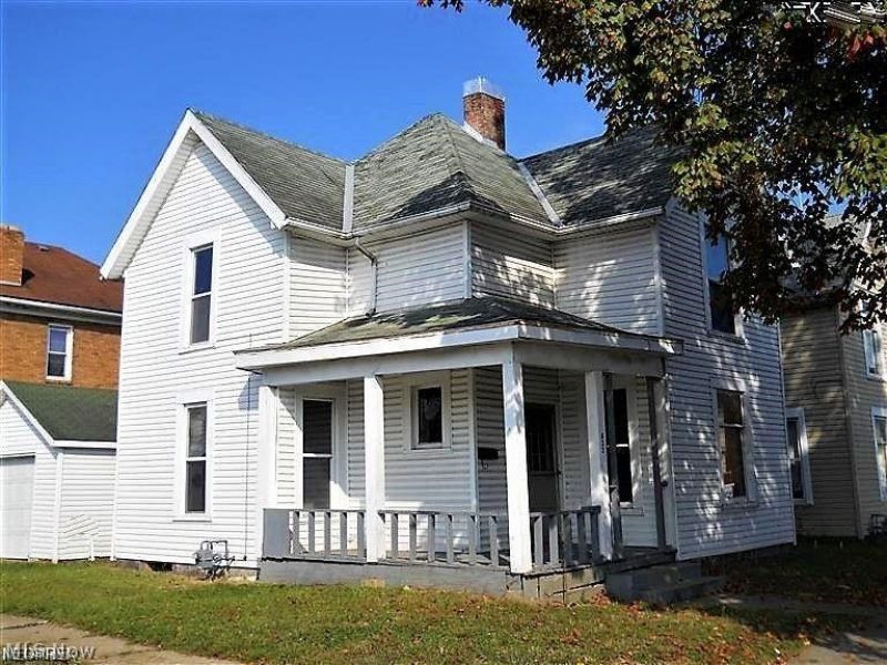 433 S 7th Street, Coshocton, OH 43812 Photo 1