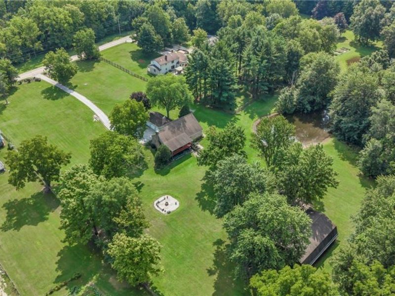18460 W River Road, Columbia Station, OH 44028 Photo 2