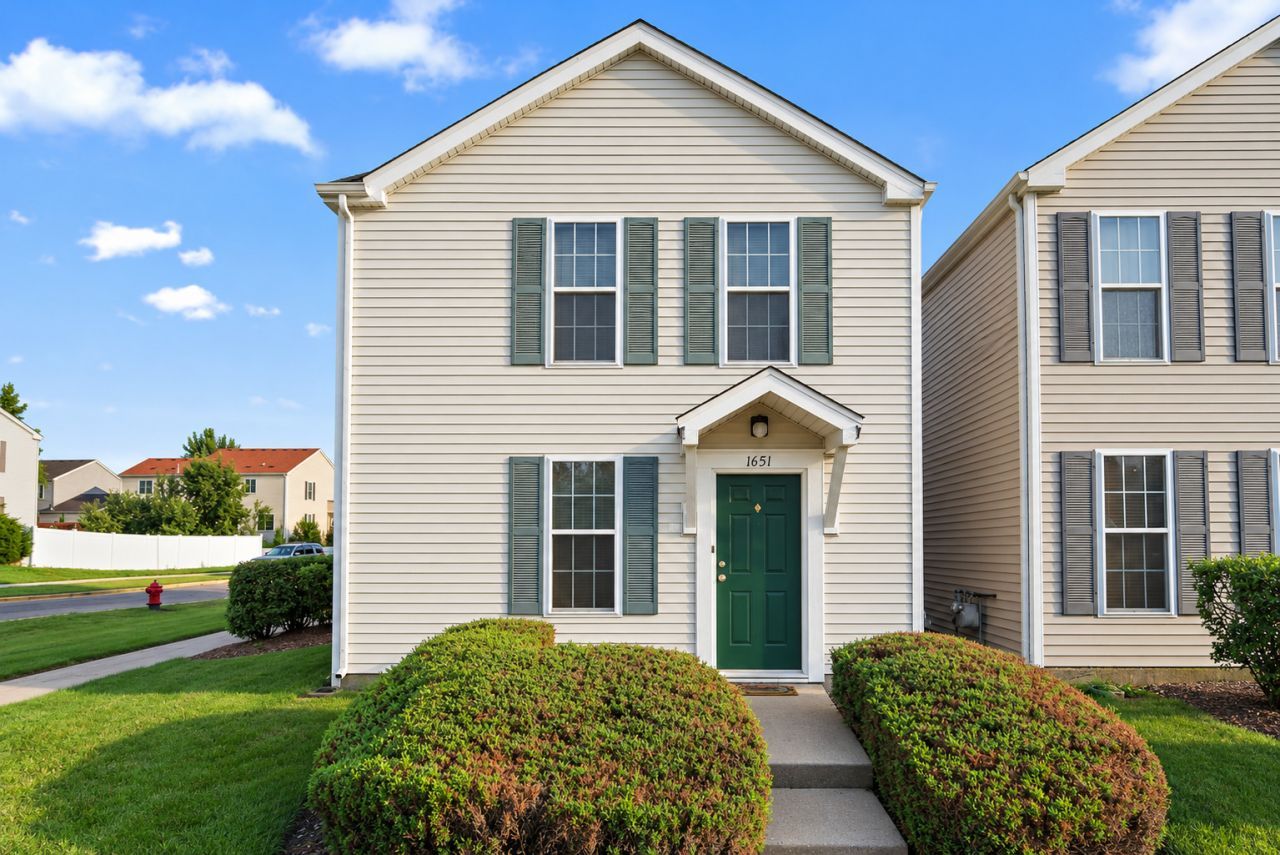 1651 Linden Park Lane, Aurora, IL 60504 Main Photo