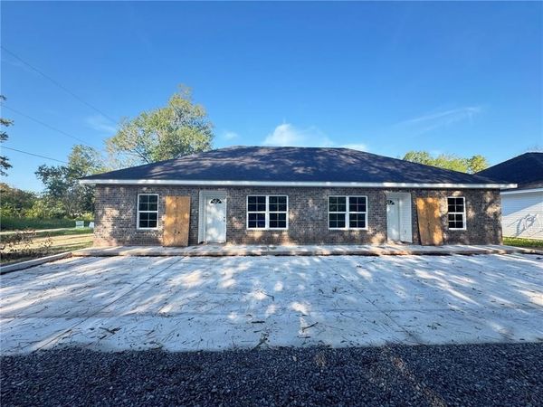 500 HANEY Lane , Ponchatoula, LA 70454