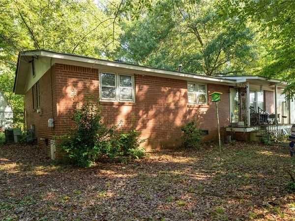 1039 Worley Drive , Marietta, GA 30066