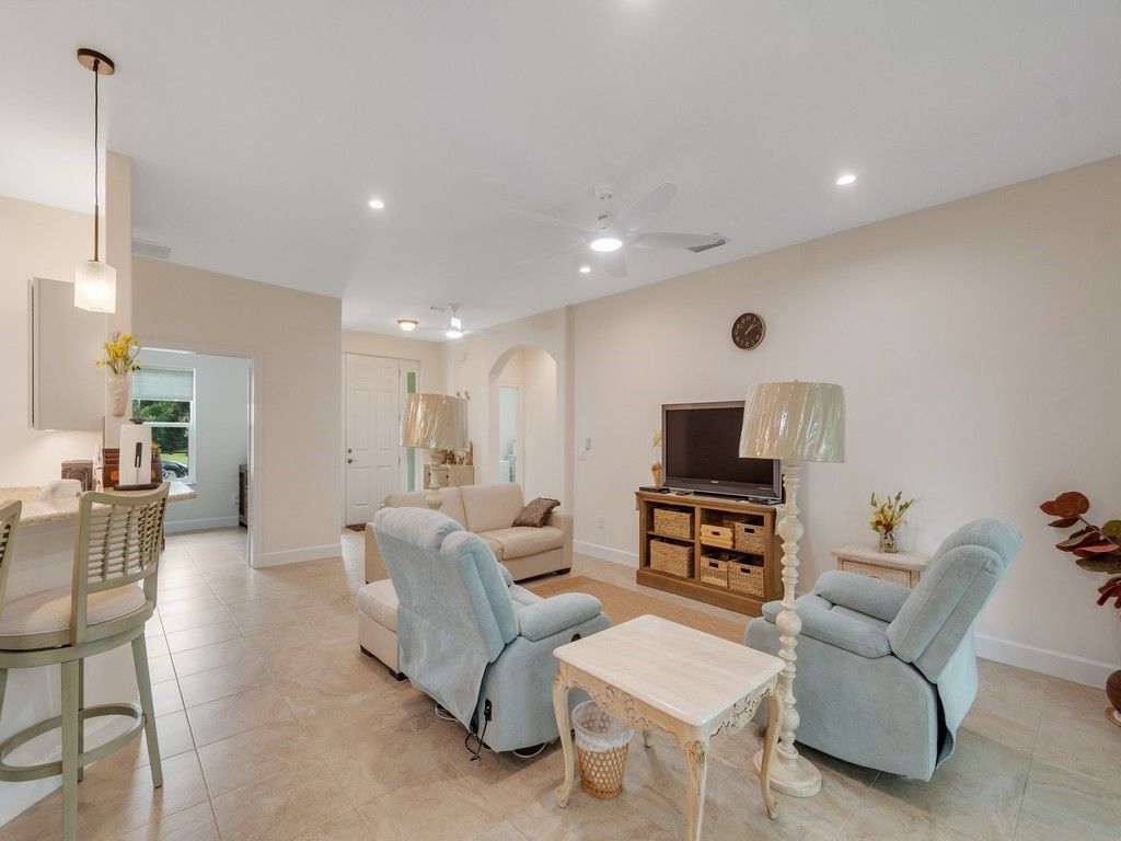 664 Beard Avenue, Sebastian, FL 32958 Photo
