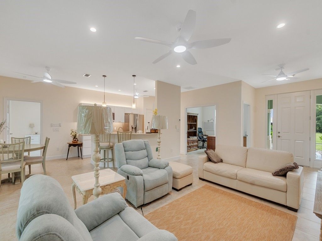 664 Beard Avenue, Sebastian, FL 32958 Photo