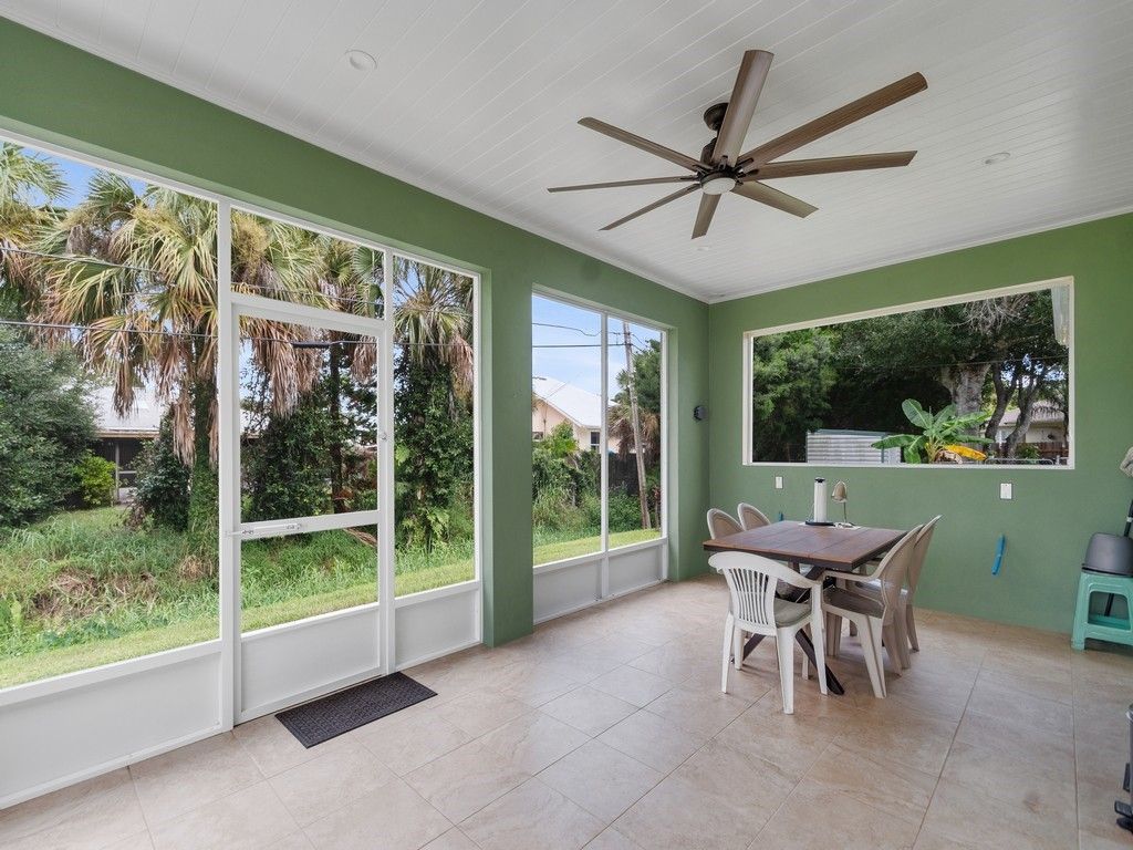 664 Beard Avenue, Sebastian, FL 32958 Photo