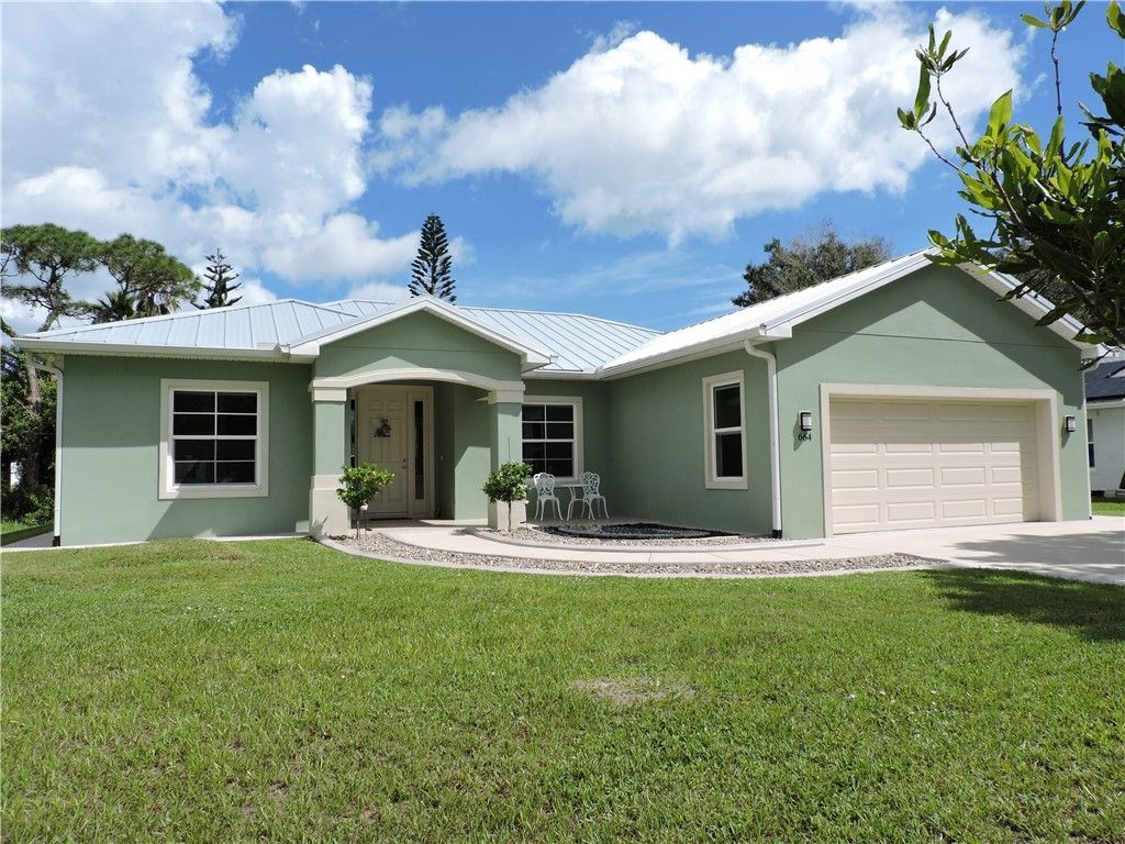 664 Beard Avenue, Sebastian, FL 32958 Photo