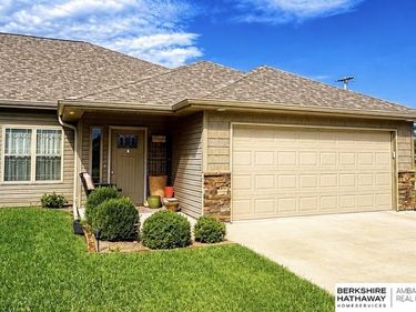 2539 Oxford Road, Fremont, NE 68025