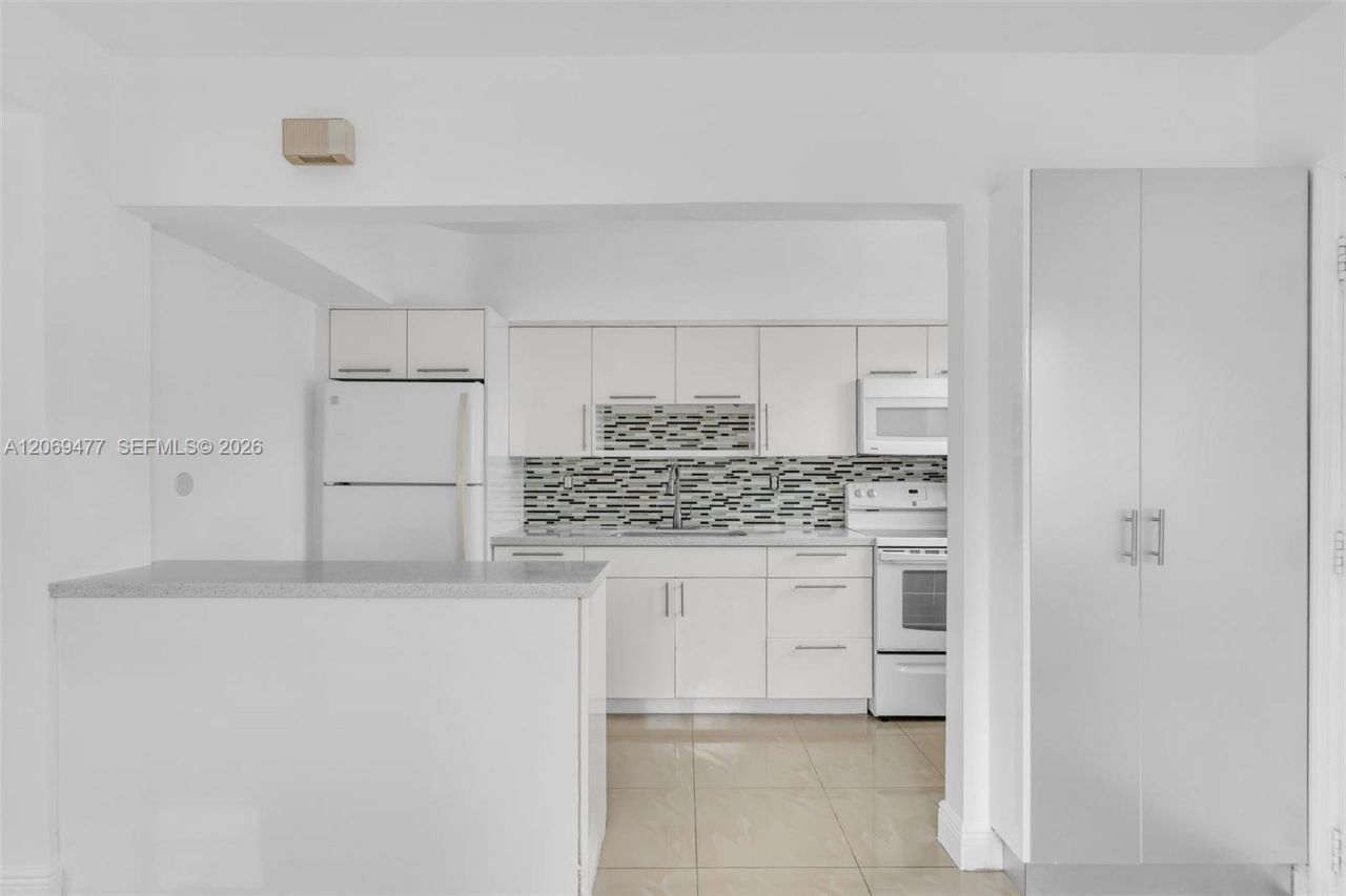 540 Beacom Blvd , Miami, FL 33135 Photo
