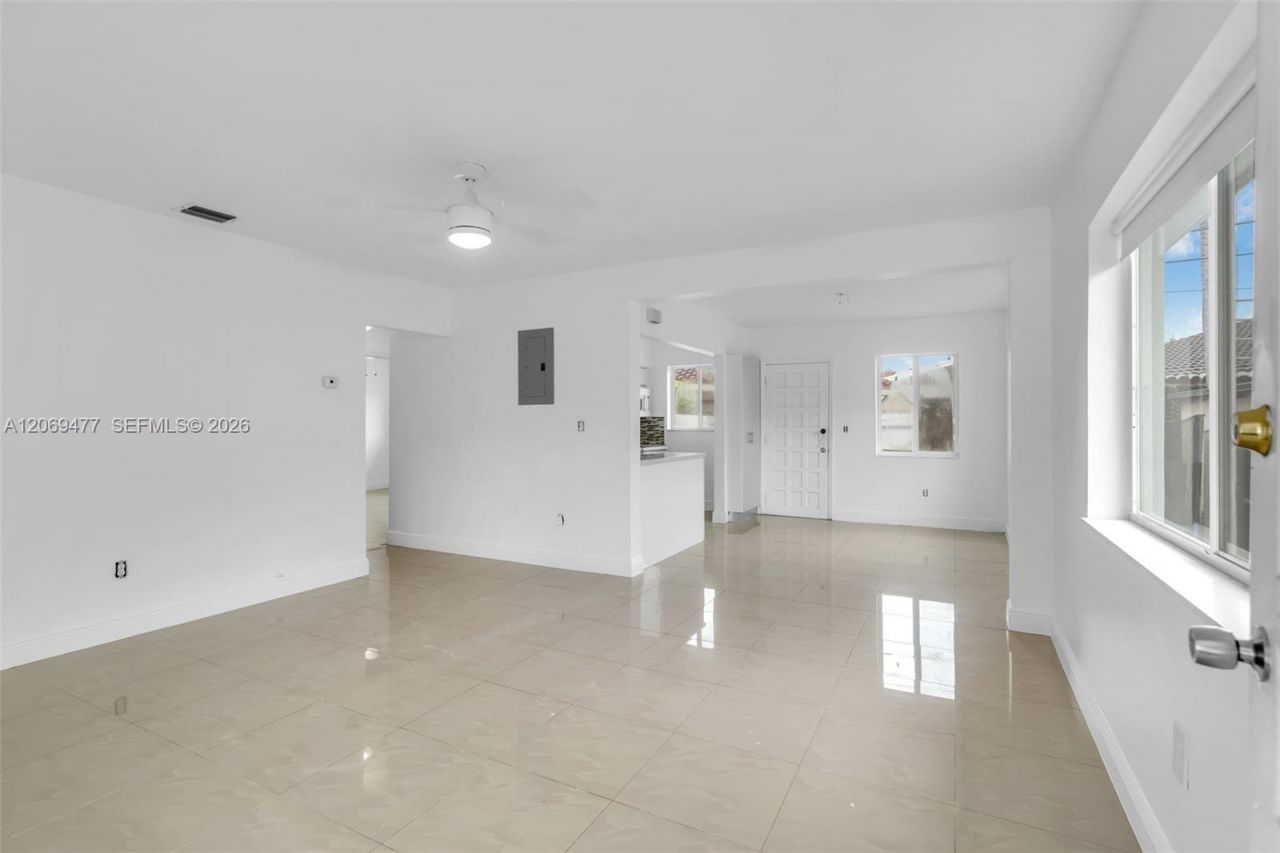 540 Beacom Blvd , Miami, FL 33135 Photo