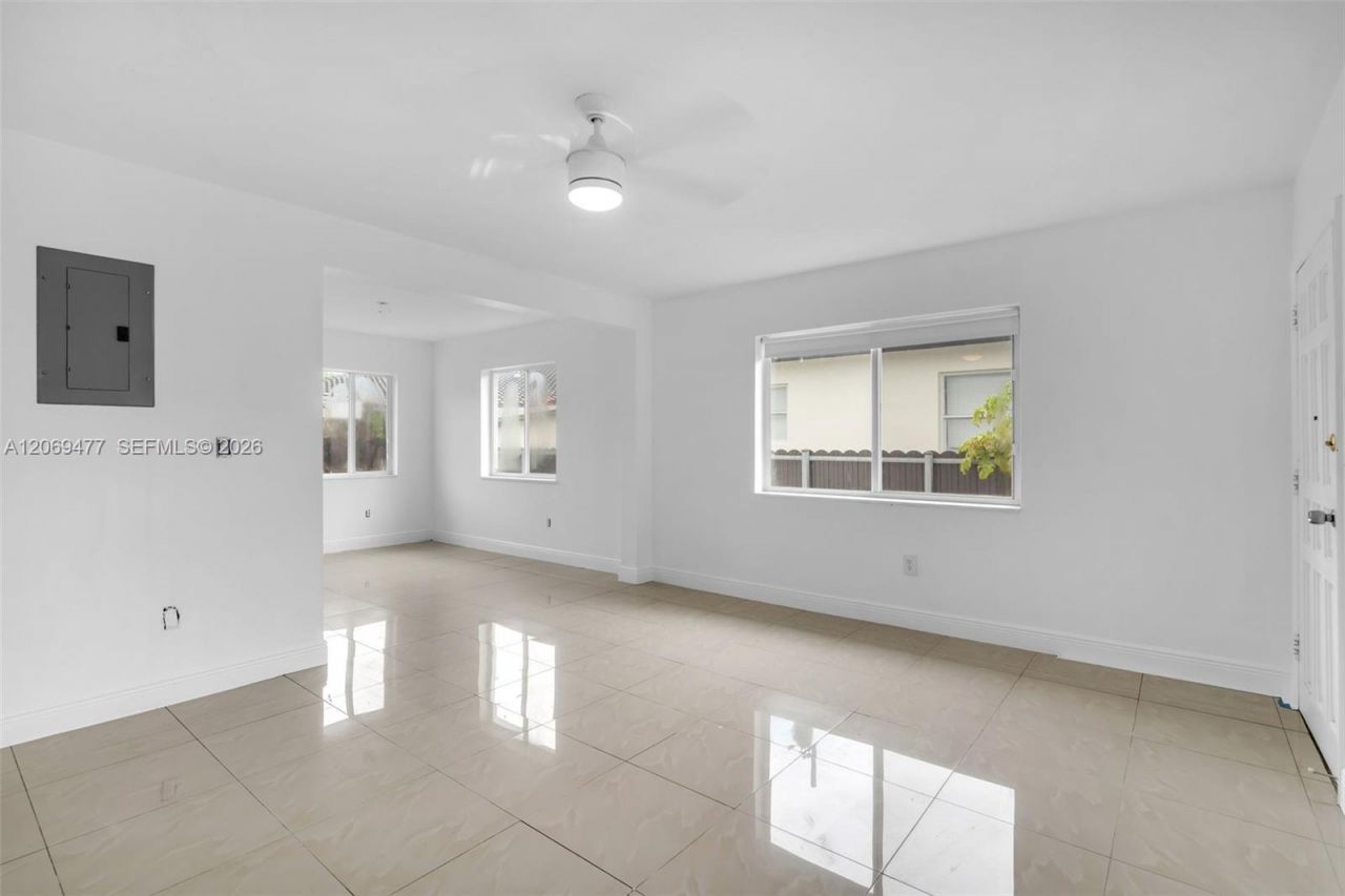 540 Beacom Blvd , Miami, FL 33135 Photo
