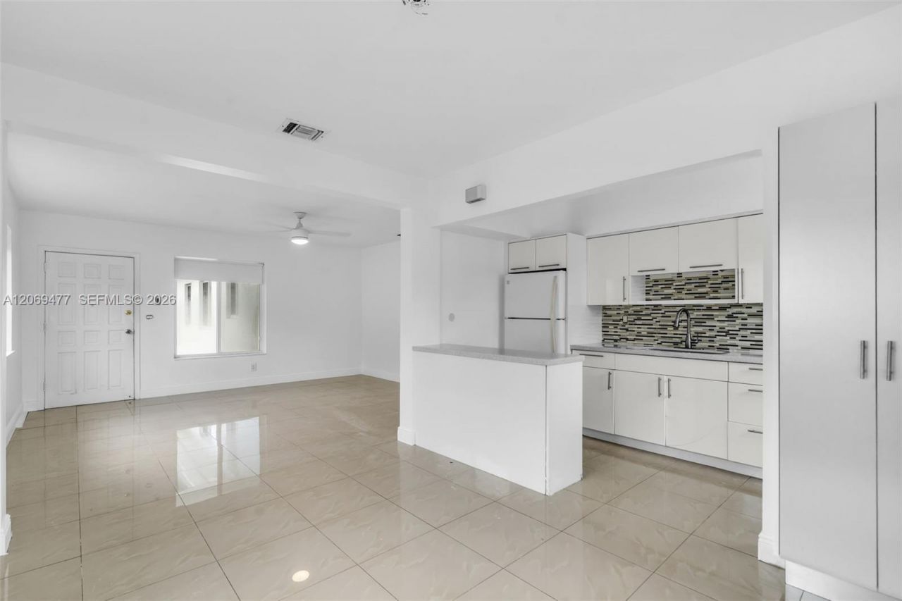 540 Beacom Blvd , Miami, FL 33135 Photo
