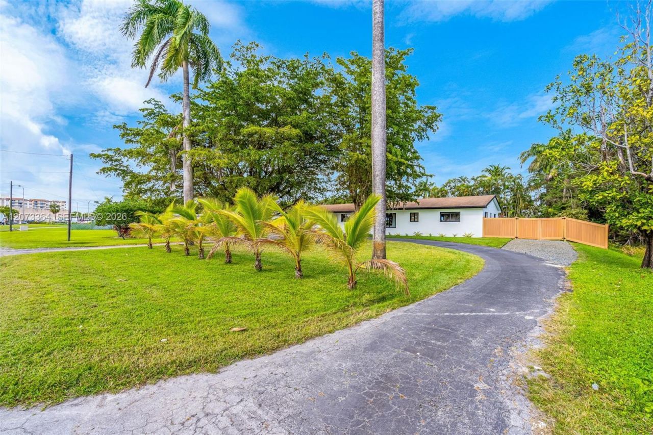 535 N Biscayne River Dr, Miami, FL 33169 Photo