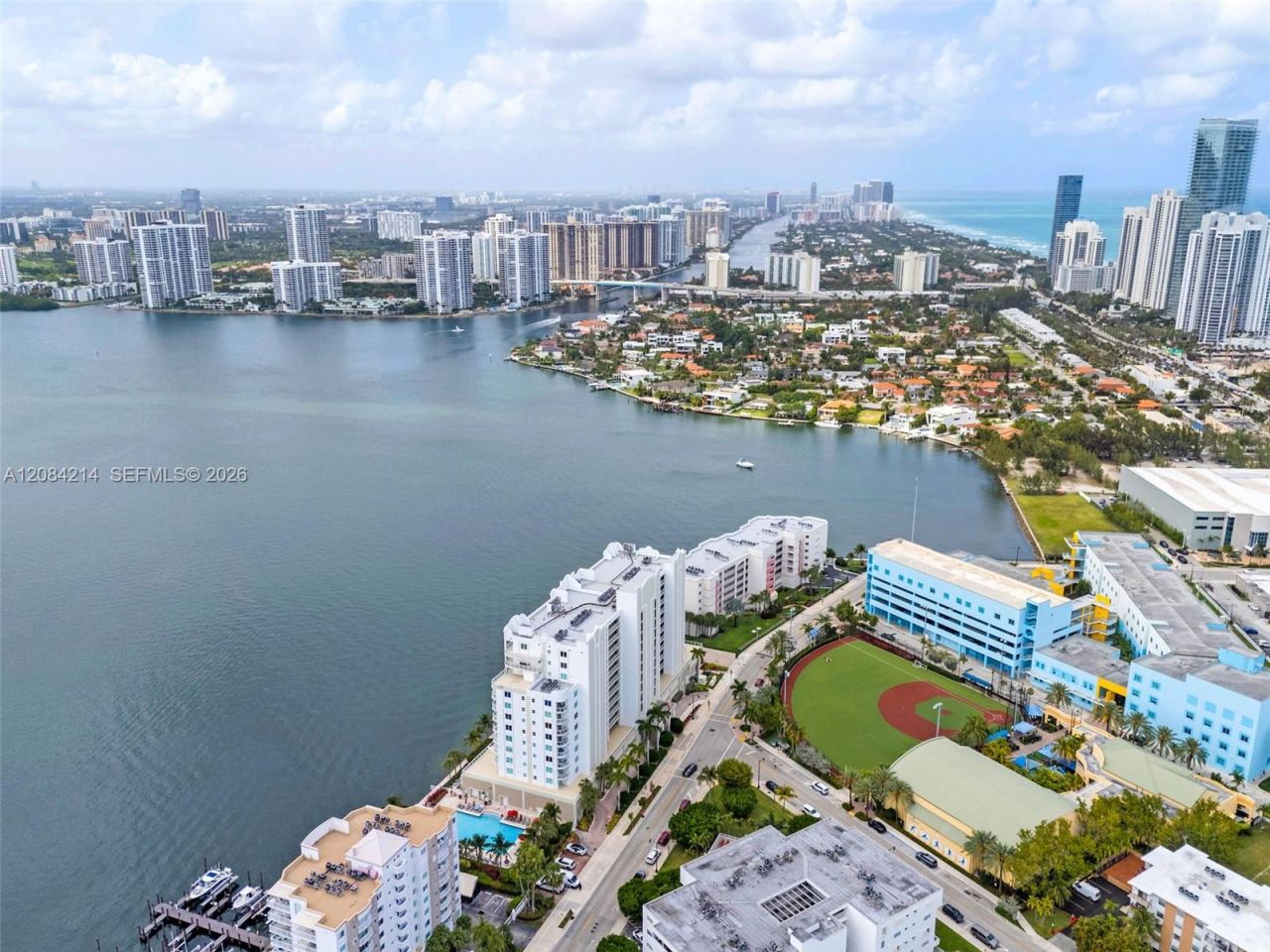 18100 N Bay Rd, Unit 709, Sunny Isles Beach, FL 33160 Photo
