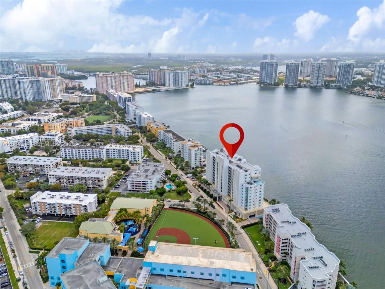 18100 N Bay Rd, Unit 709, Sunny Isles Beach, FL 33160 Photo