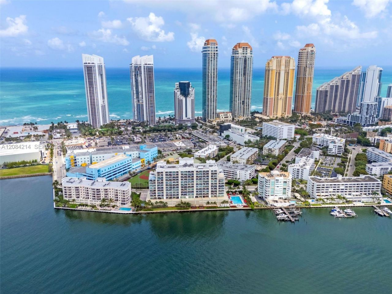 18100 N Bay Rd, Unit 709, Sunny Isles Beach, FL 33160 Photo