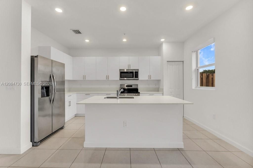 18414 SW 2nd St, Pembroke Pines, FL 33029 Photo