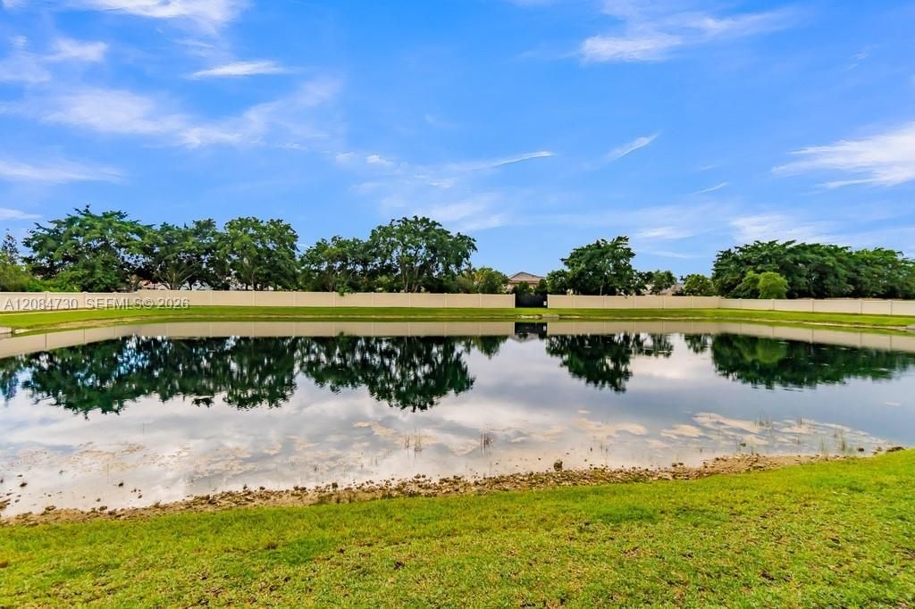 18414 SW 2nd St, Pembroke Pines, FL 33029 Photo