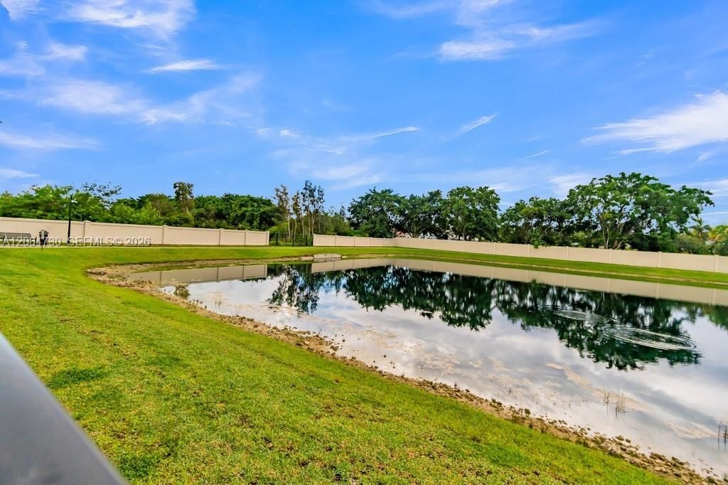 18414 SW 2nd St, Pembroke Pines, FL 33029 Photo