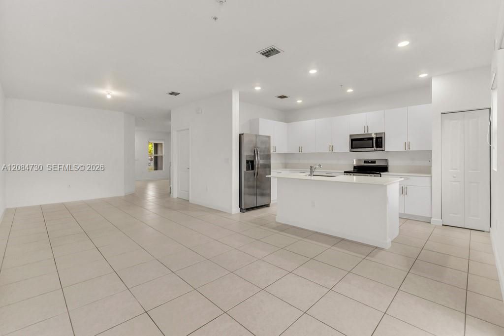 18414 SW 2nd St, Pembroke Pines, FL 33029 Photo