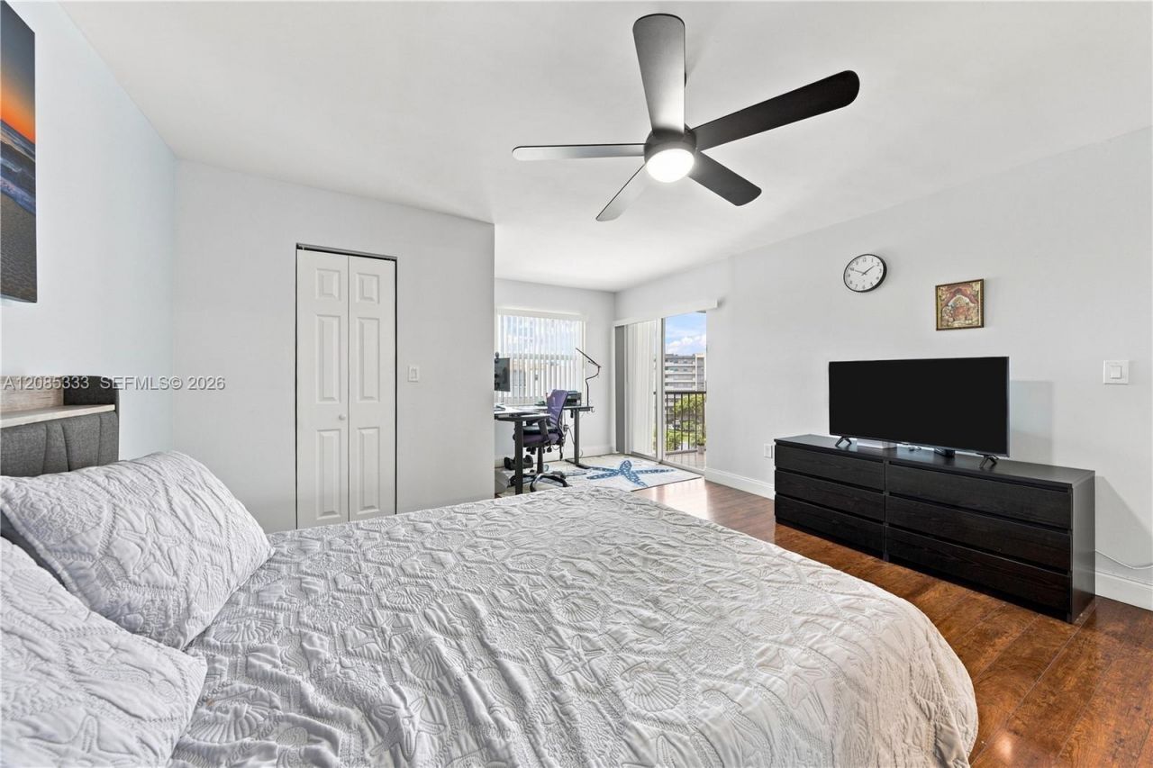 3930 Inverrary Blvd, Unit 602-D, Lauderhill, FL 33319 Photo