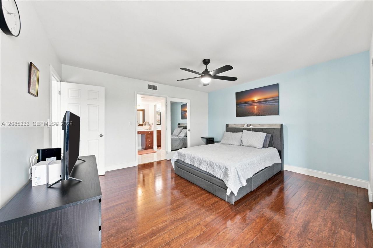 3930 Inverrary Blvd, Unit 602-D, Lauderhill, FL 33319 Photo