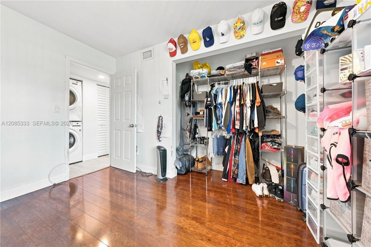 3930 Inverrary Blvd, Unit 602-D, Lauderhill, FL 33319 Photo