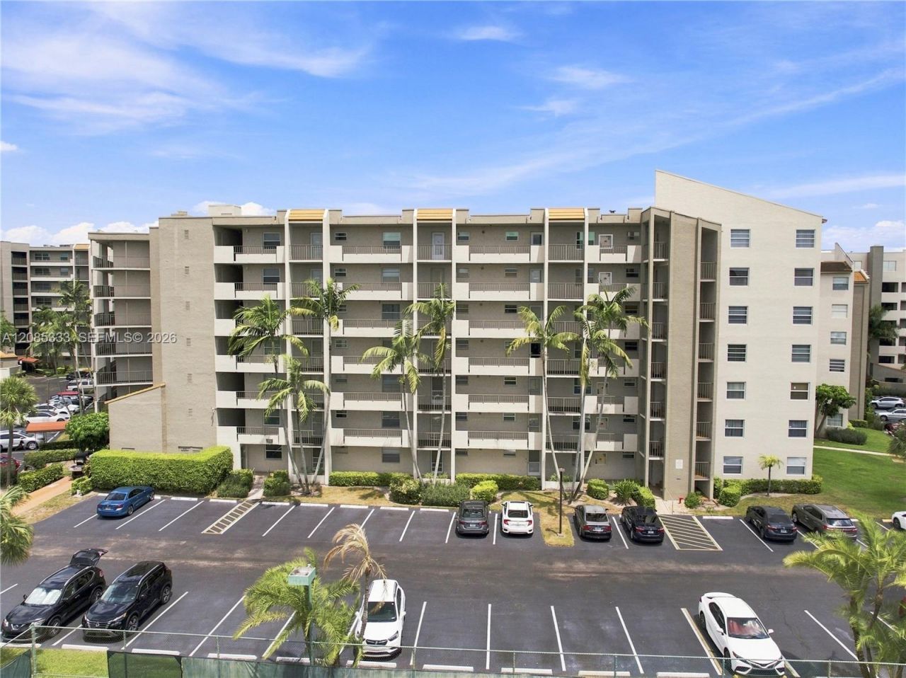 3930 Inverrary Blvd, Unit 602-D, Lauderhill, FL 33319 Photo