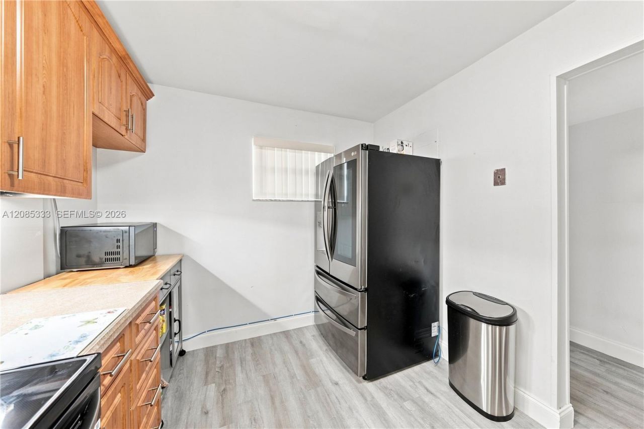 3930 Inverrary Blvd, Unit 602-D, Lauderhill, FL 33319 Photo