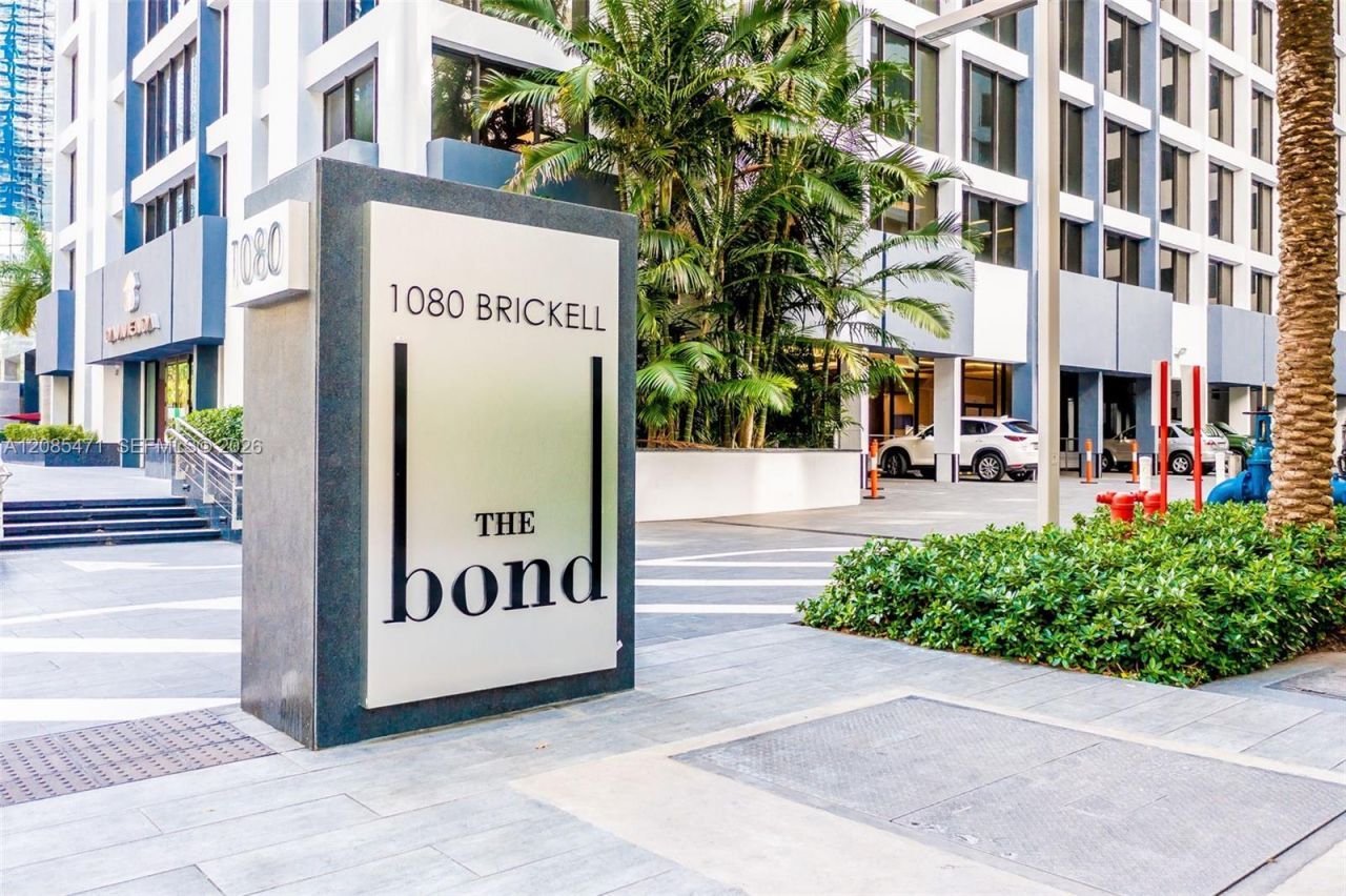 1080 Brickell Ave , Unit 3900-3901, Miami, FL 33131 Photo