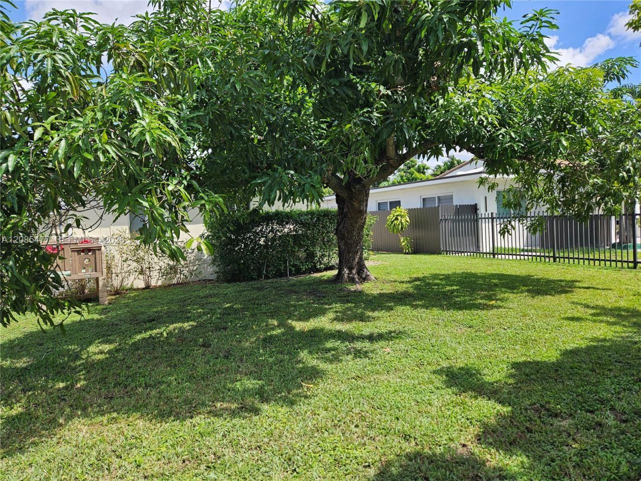 145 SW 60th Ct, Miami, FL 33144 Photo
