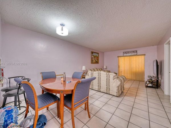 140 Royal Palm Rd , Unit 111, Hialeah Gardens, FL 33016