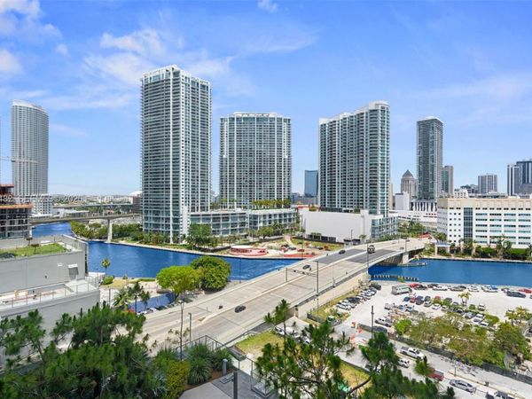 68 SE 6th St , Unit 910, Miami, FL 33131