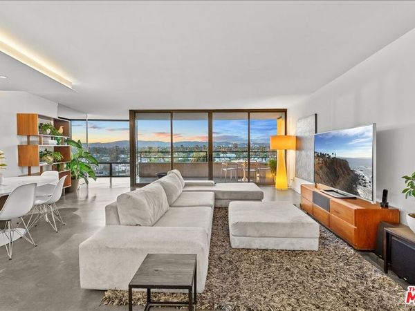 4316 Marina City Drive, Unit 327, Marina Del Rey, CA 90292