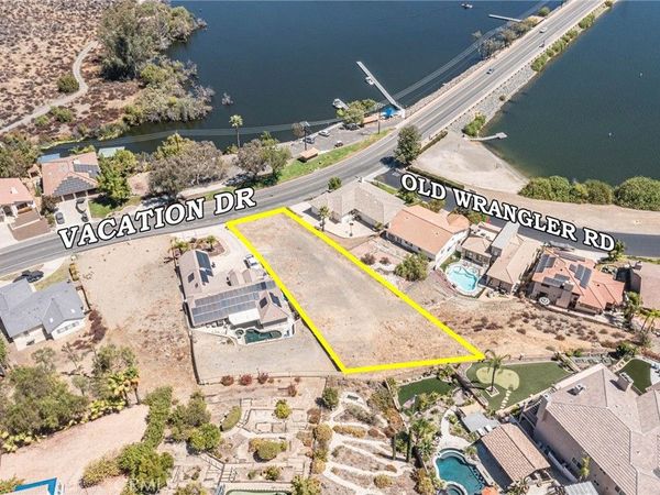 22283 Vacation Drive, Canyon Lake, CA 92587