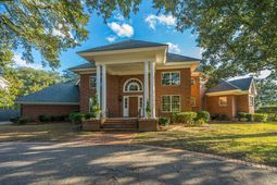 235 Country Club Lane photo 4