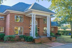 235 Country Club Lane photo 4