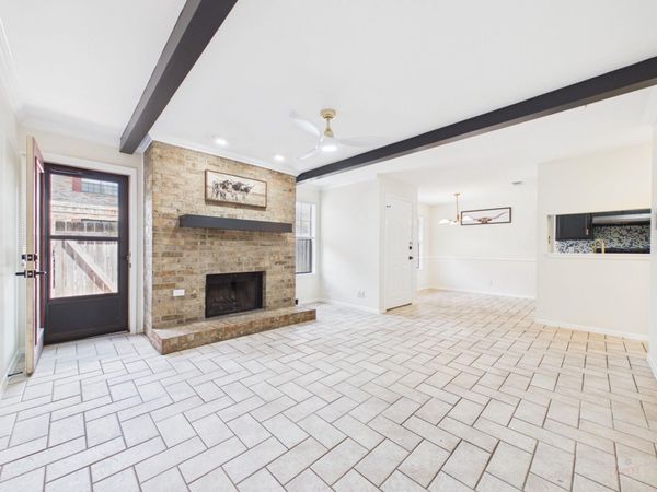 2907 Pearl ST, Unit 102, Austin, TX 78705
