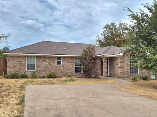 1231 W Hyman Street, Stephenville, TX 76401