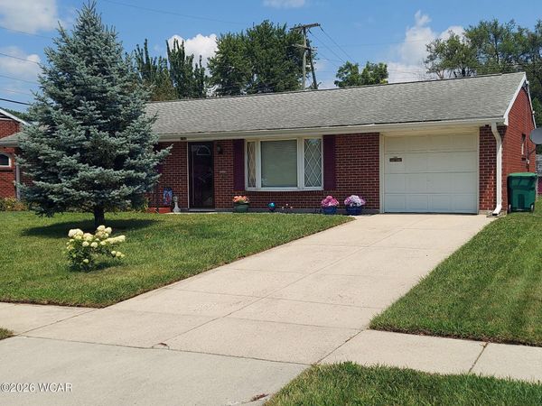 1752 Virginia Avenue, Lima, OH 45801