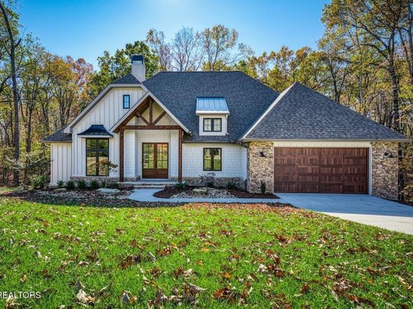 103 Chestnut Ridge Lane, Crossville, TN 38558
