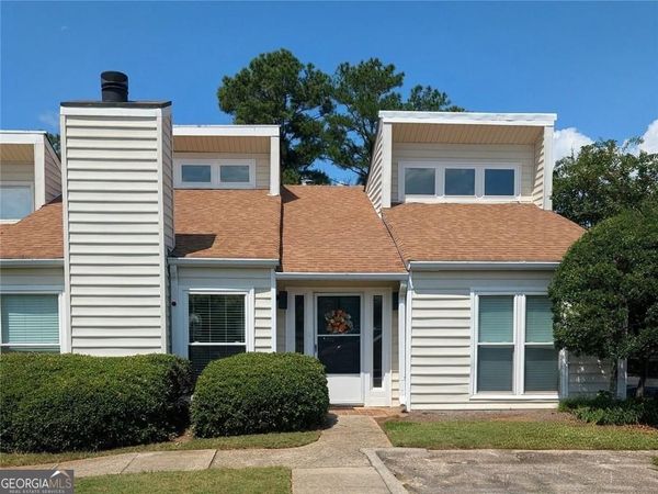 827 Serramonte Drive NE, Marietta, GA 30068